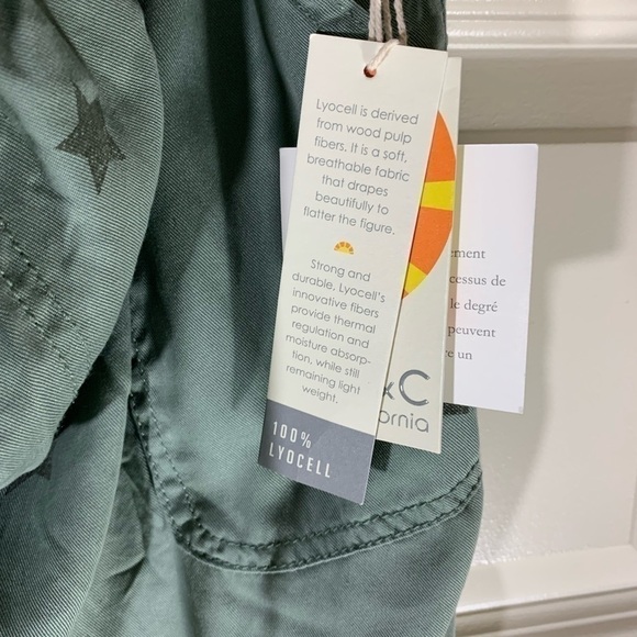 C&C California Flowy Sage green Boho Stars Print Jogger 100 % Lyocell Pants Sz M - Picture 12 of 13